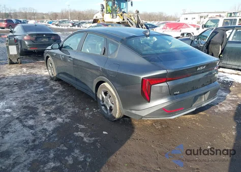 2025 Kia K4 Lxs z USA, uszkodzony, nr VIN 3KPFT4DE0SE020869